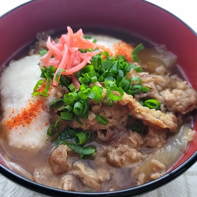 Snapdishの料理・レシピ写真:とろろをかけて吉牛肉そばダッシュ飯　【冷凍牛丼の具でおうち吉野家第２弾！】｜牛丼を超えた自由な食べ方、無限大！簡単＆美味な「おうち𠮷野家」が楽しすぎる♪