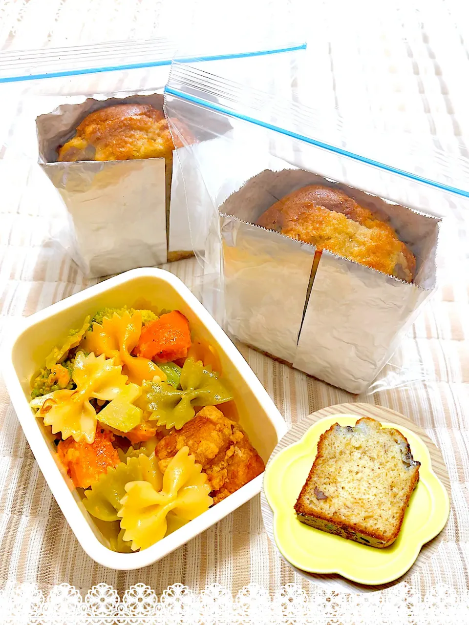 バナナケーキ弁当|もっさんさん
